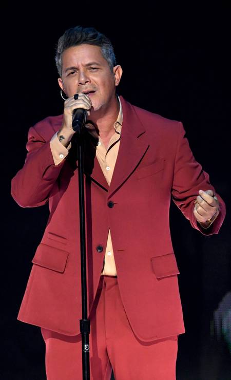 Alejandro Sanz se apresenta na festa do Grammy Latino Foto: Getty Images for LARAS