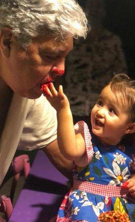 Sidney Magal comenta sobre neta recém-nascida: 'ser avô é a cereja do bolo  da vida' • Canguru News