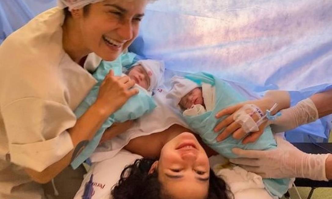 Nanda Costa e Lan Lanh, após o parto das filhas Foto: Reprodução / Instagram
