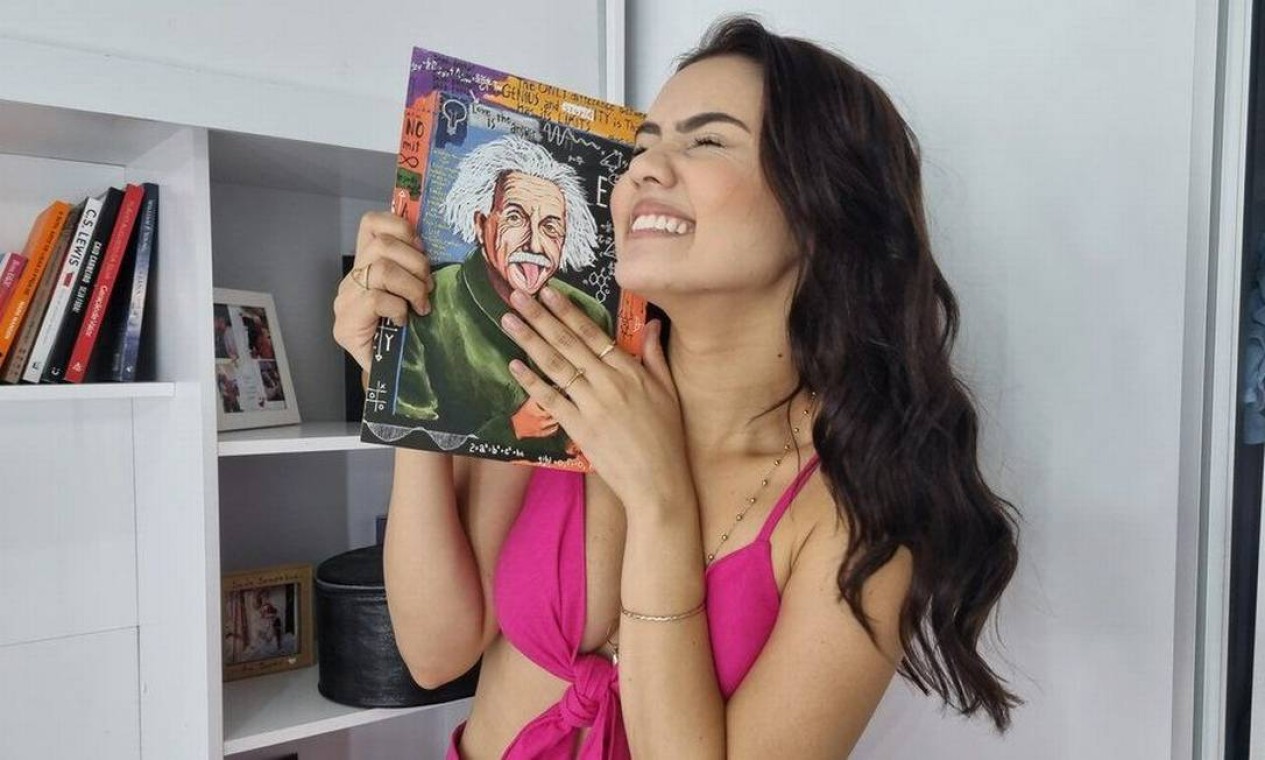 Eslovênia é Miss Pernambuco e fã da Albert Einstein Foto: Divulgação/BBB 22