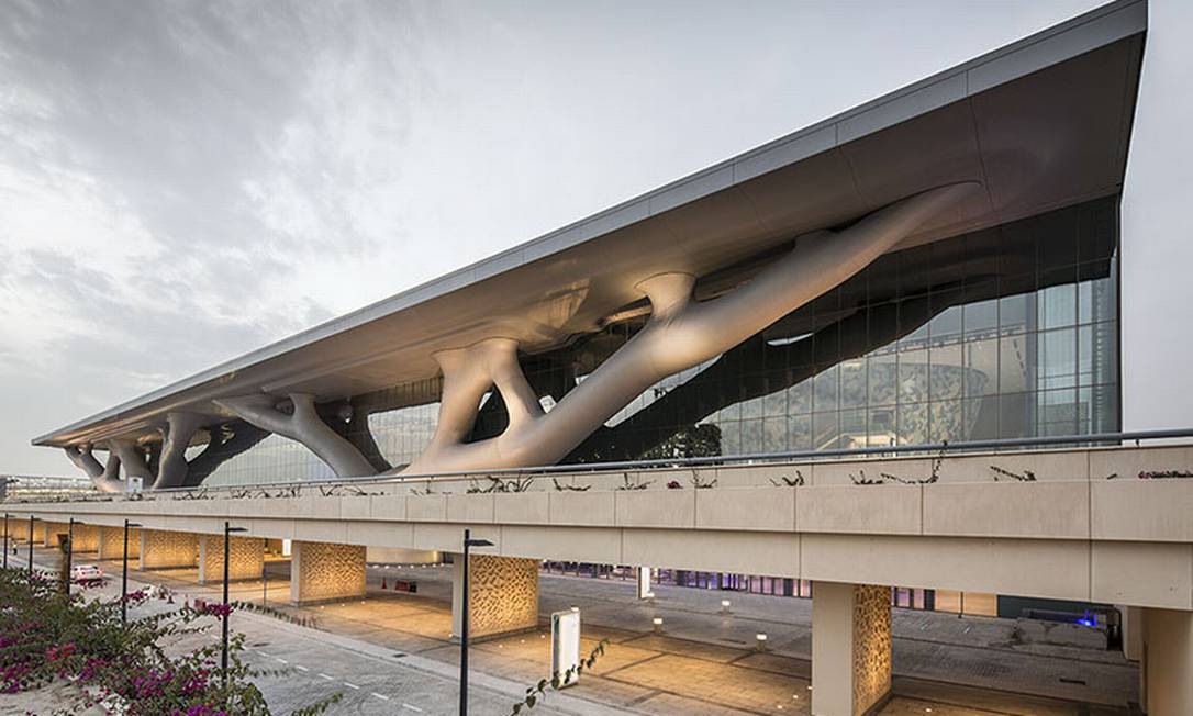 O Centro Nacional de Convençõs do Qatar, projeto de Arata Isozaki Foto: Nelson Garrido / Divulgação