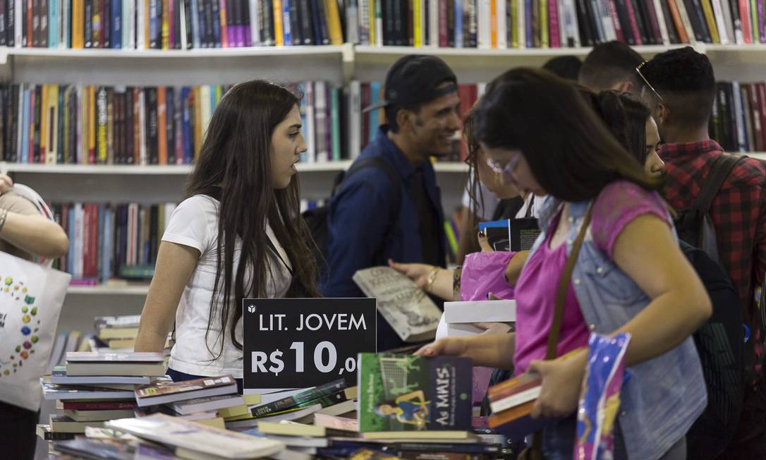 Mercado editorial apresentou queda na venda de livros didáticos Foto: Leo Martins / Agência O Globo