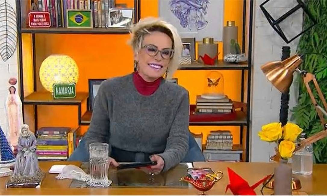 A apresentadora Ana Maria Braga, no estúdio do 'Mais você' Foto: Reprodução / TV Globo