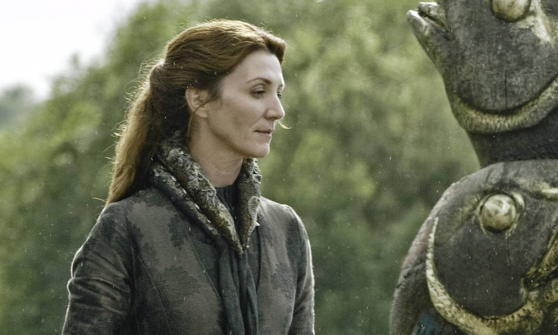 Catelyn Tully (Michelle Fairley) quer ver o filho Robb Stark virar rei Foto: Divulgação