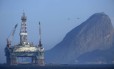 Plataforma de petróleo da Petrobras na baía de Guanabara