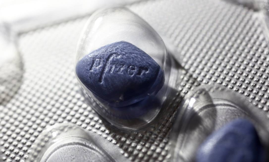 Cartela com comprimido de Viagra, droga para disfunção erétil e hipertensão pulmonar Foto: Simon Dawson / Bloomberg