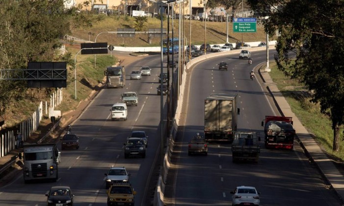 A BR 381, a rodovia mais perigosa do Brasil, passa pelo região metropolitana de Belo Horizonte e está no programa de concessões do governo. Foto: Márcia Foletto / O Globo