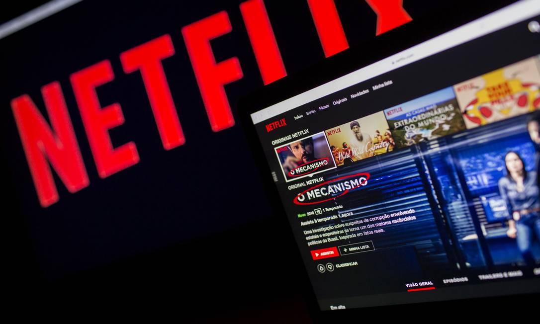 Tela da Netflix exibe uma de suas séries originais - O Mecanismo.
Foto: Rodrigo Capote / Bloomberg