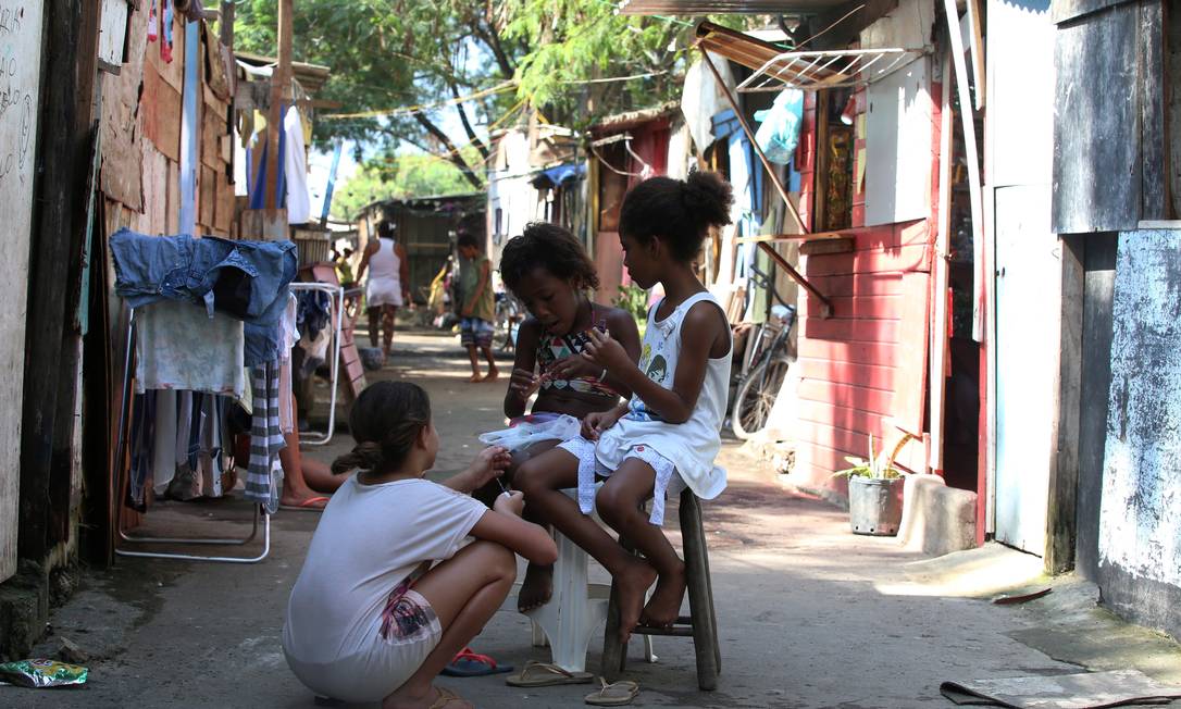 País tem milhões de pessoas vivendo abaixo da linha da pobreza Foto: Fabiano Rocha / Agência O Globo