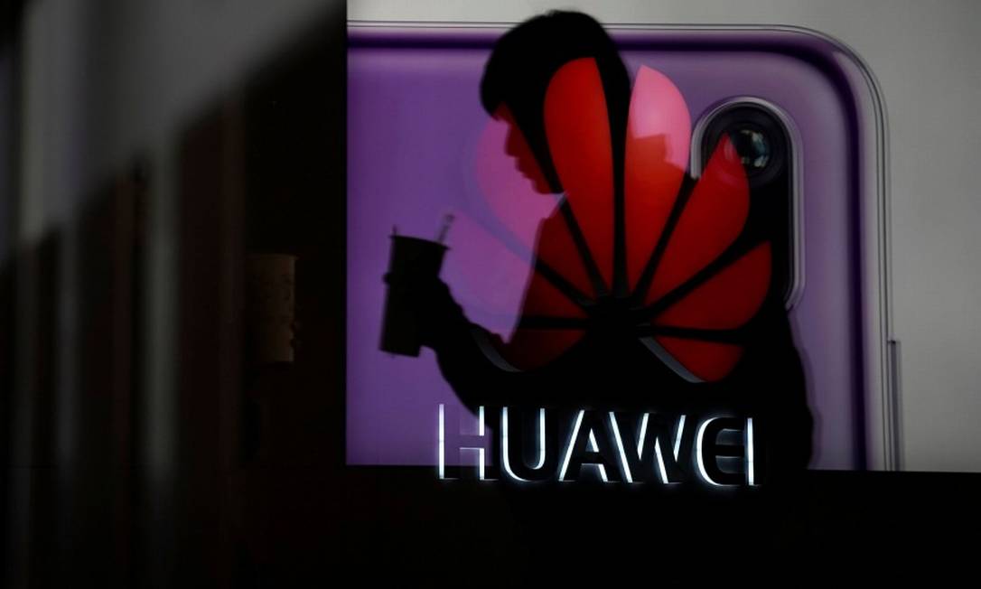 Prisão de executiva da Huawei estaria relacionada a acusações de exportação de produtos com tecnologia americana para o Irã Foto: ALY SONG / REUTERS