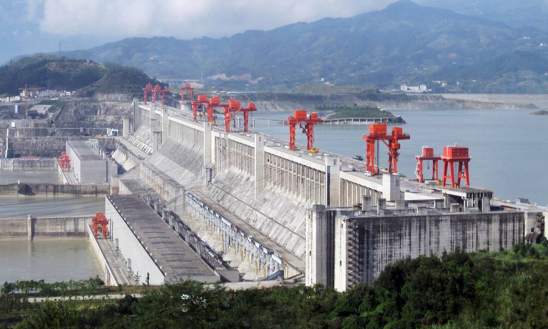 1ª - Hidrelétrica de Três Gargantas. Construída no Rio Yang-tsé, tem capacidade de 22.500 MW Foto: Reprodução