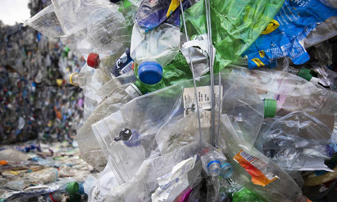 Lixo plástico na Holanda Foto: Bloomberg / Bloomberg