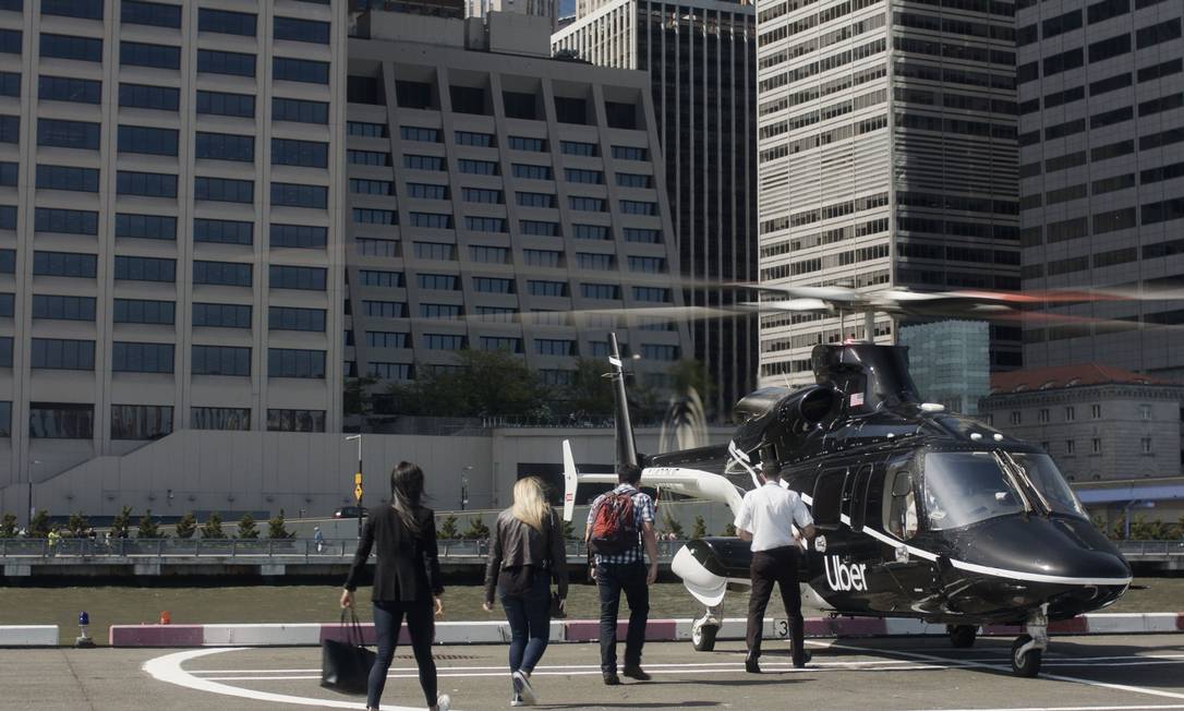 Na imagem, o Uber Copter que transportará passageiros do aeroporto JFK para o centro de Manhattan
Foto: Becky Katz Davis / AFP