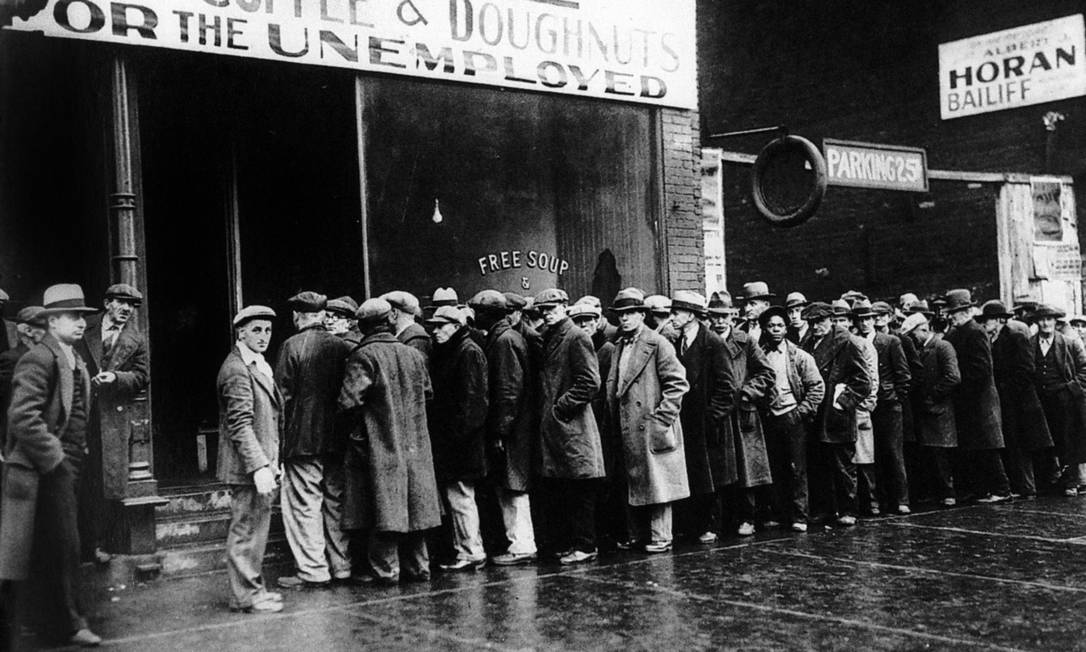 A alta das tarifas, que visava proteger empregos, teve o efeito contrário: agravou a depressão econômica Foto: Reprodução do livro Os inventores do New Deal