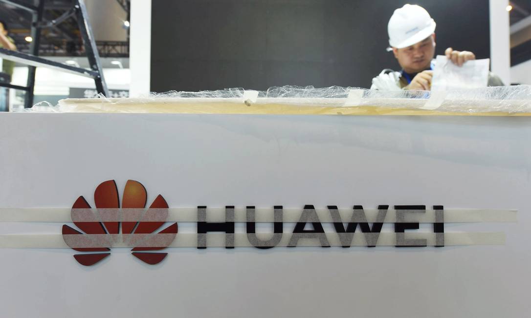 A Huawei teve aval do governo britânico para fornecer parte das peças necessárias à rede 5G Foto: . / Reuters