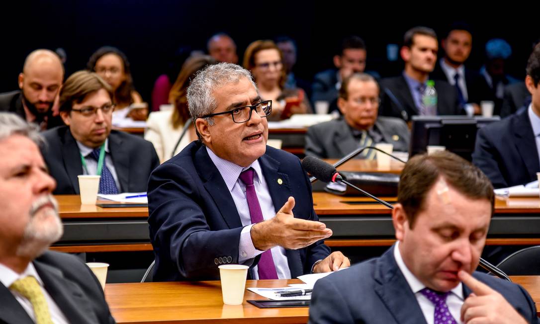 Deputado Christino Áureo, relator da MP do emprego Foto: Douglas Gomes / Divulgação