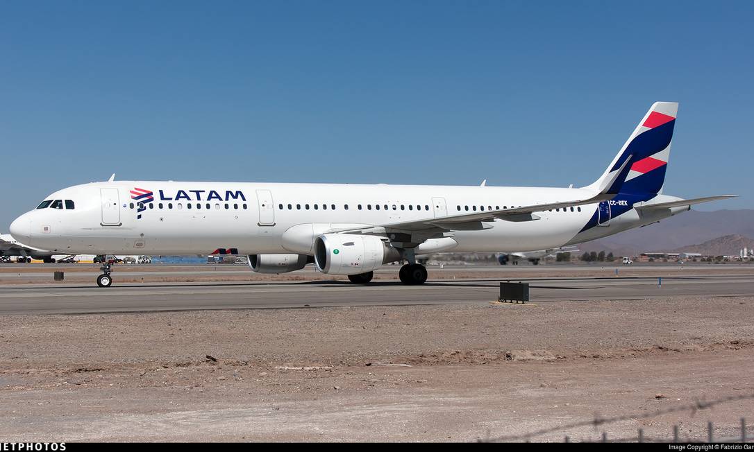 Avião da Latam: com queda na demanda, empresa pediu recuperação judicial Foto: Reprodução