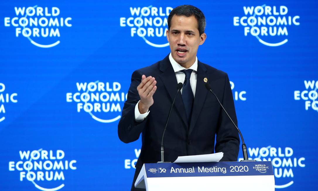 O autoproclamado presidente interino da Venezuela, Juan Guaidó, durante seu discurso no Fórum Econômico Mundial, em Davos Foto: Denis Balibouse / Reuters