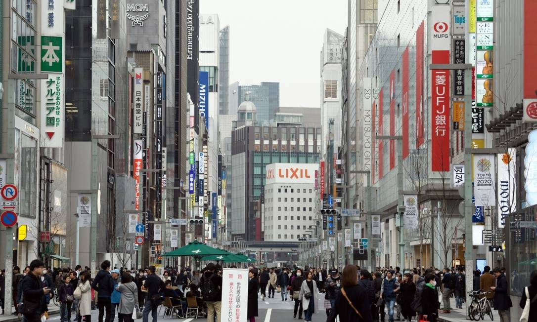 Para analistas, coronavírus vai afetar principalmente o turismo e as exportações, mas também pode pesar sobre consumo doméstico no Japão Foto: Bloomberg
