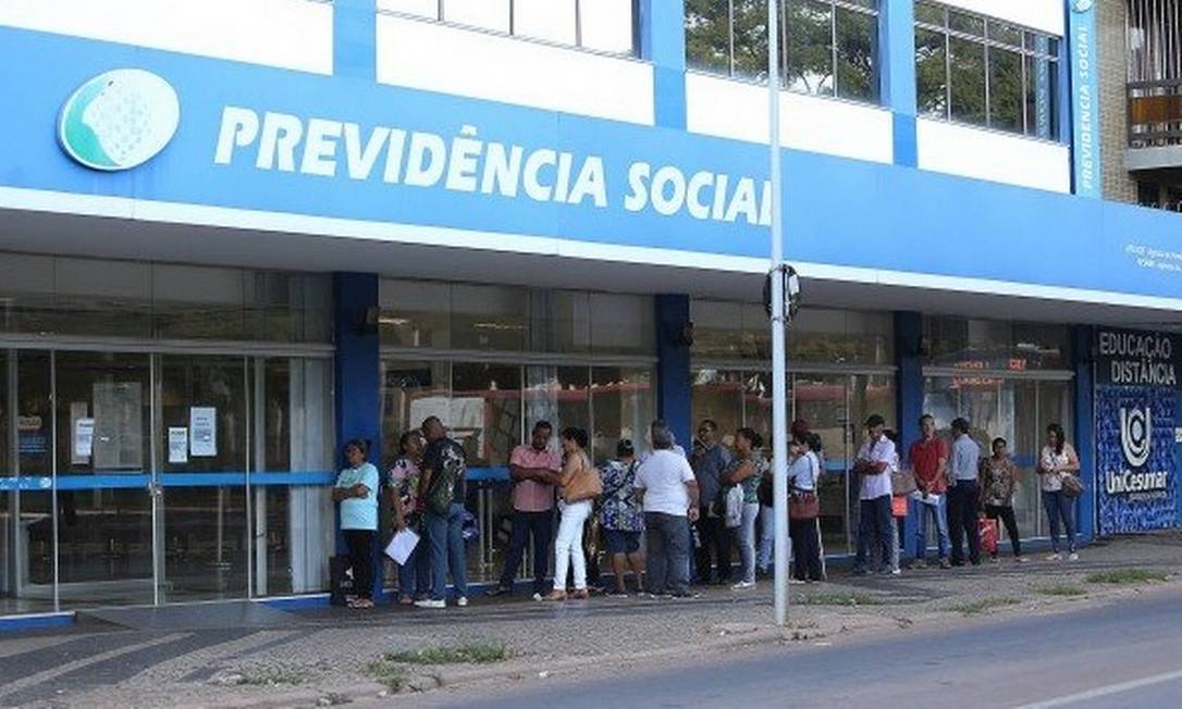 O Instituto Nacional do Seguro Social atualizará cobranças em 1º de março Foto: Jorge William / Agência O Globo