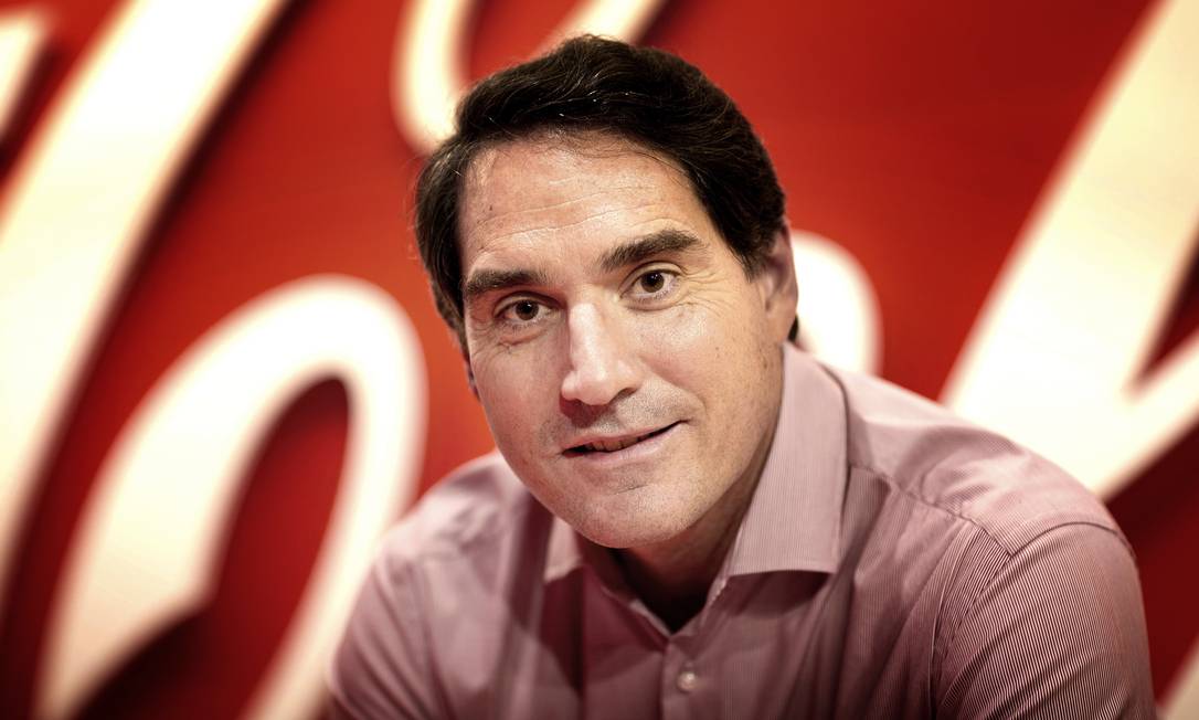 Henrique Braun, presidente da Coca Cola Brasil, diz que depois de dois meses de pausa publicitária, empresa volta a produzir comerciais Foto: Divulgação / Agência O Globo