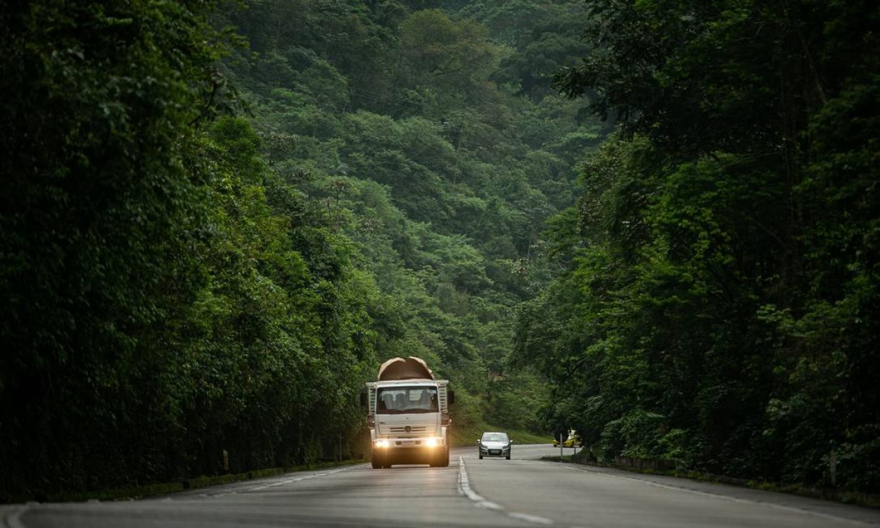 O fluxo deste trecho da rodovia é mais turístico, o que diminui o potencial de receitas Foto: Hermes de Paula / Agencia O Glob / Agência O Globo