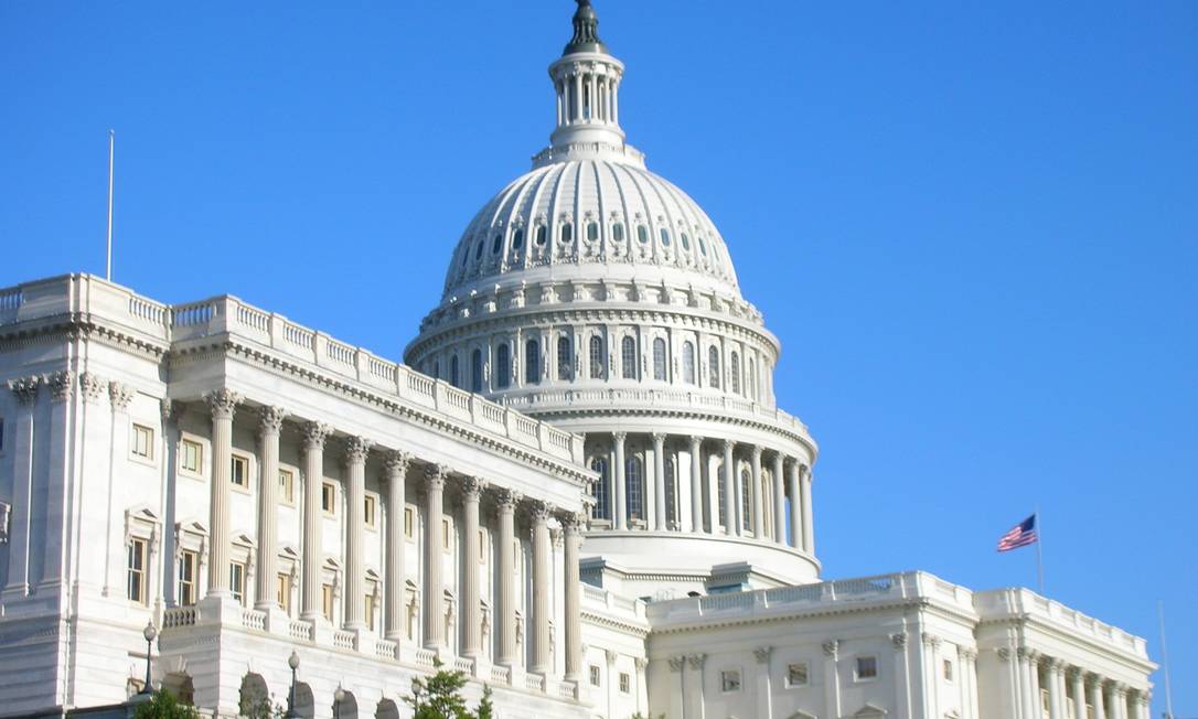 Capitólio dos EUA: pacote contra crise da Covid é elevado pela Câmara dos Representantes Foto: Arquivo/16-11-2017
