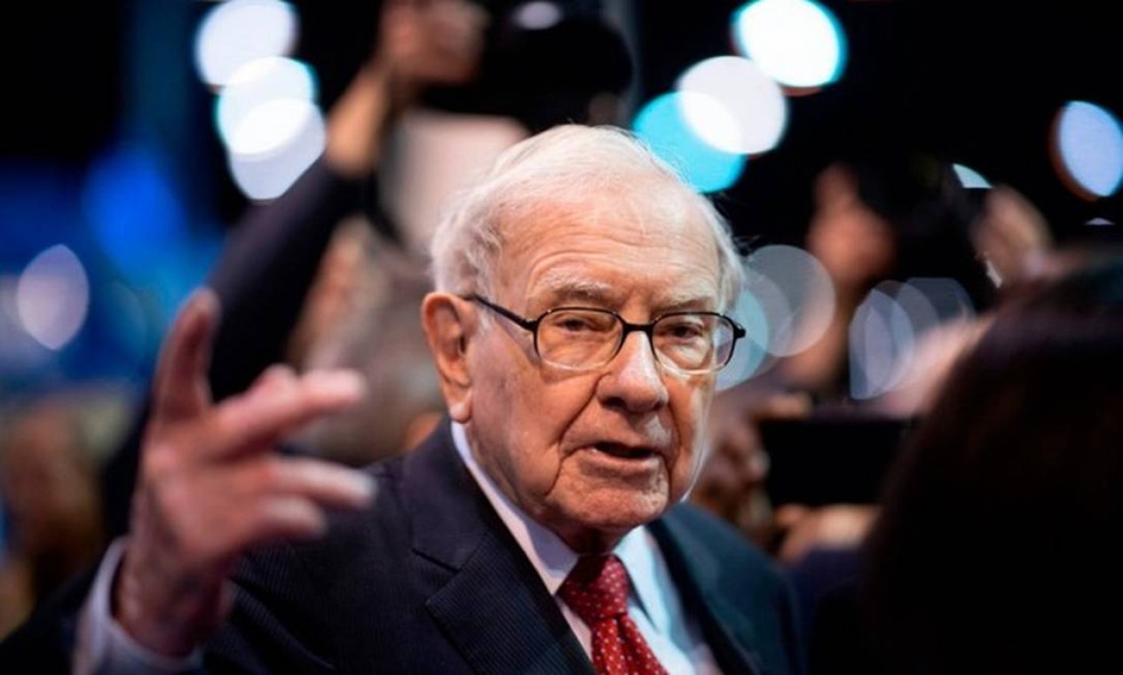 O megainvestidor americano Warren Buffett soma uma fortuma de US$ 1114 bi Foto: AFP