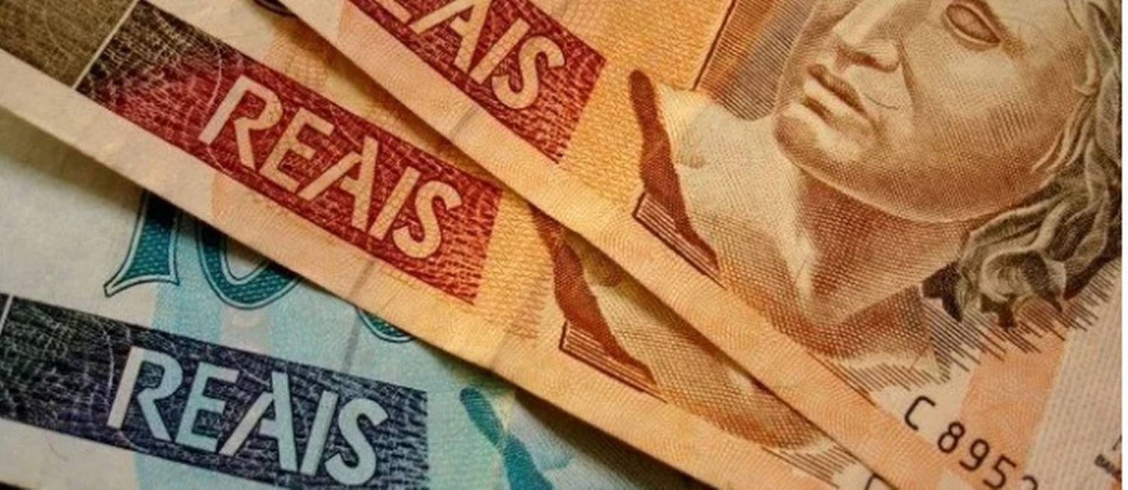 Brasileiros têm R$ 8 bi esquecidos em contas, segundo levantamento do BC Foto: Arquivo