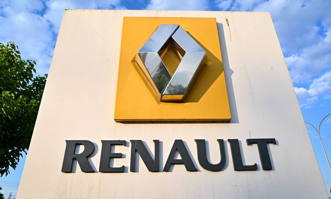 Renault está sendo investigada por suposta fraude no controle de populuição de motores a diesel Foto: BERTRAND GUAY / AFP