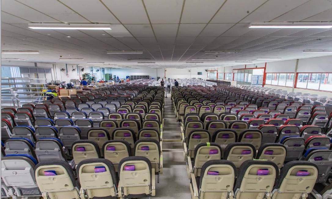 Aktuelle Single-Aisle-Flugzeugsitze nach Sitzen mit USB-Buchsen Foto: Edilson Dantas/Agência O Globo