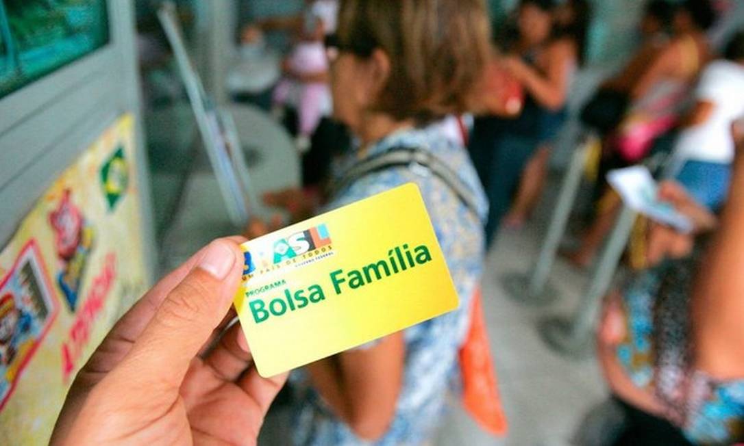 Cartão do Bolsa Família, programa que Bolsonaro quer turbinar no novo Auxílio Brasil Foto: Divulgação
