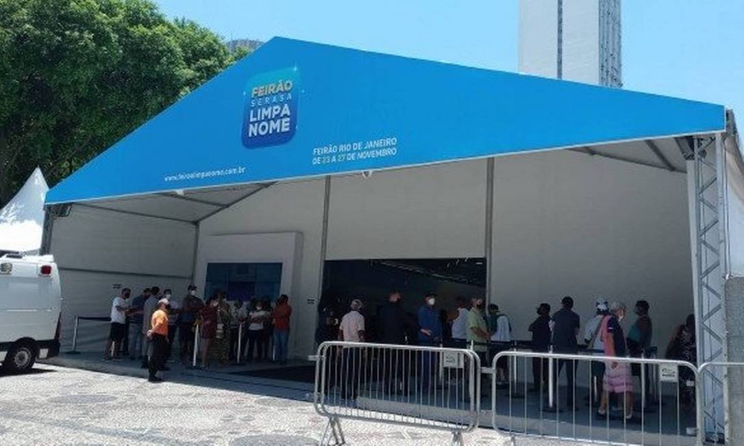 Os consumidores inadimplentes têm até sábado para renegociar dívidas na tenda da Serasa na Cinelândia, no Centro do Rio Foto: Divulgação