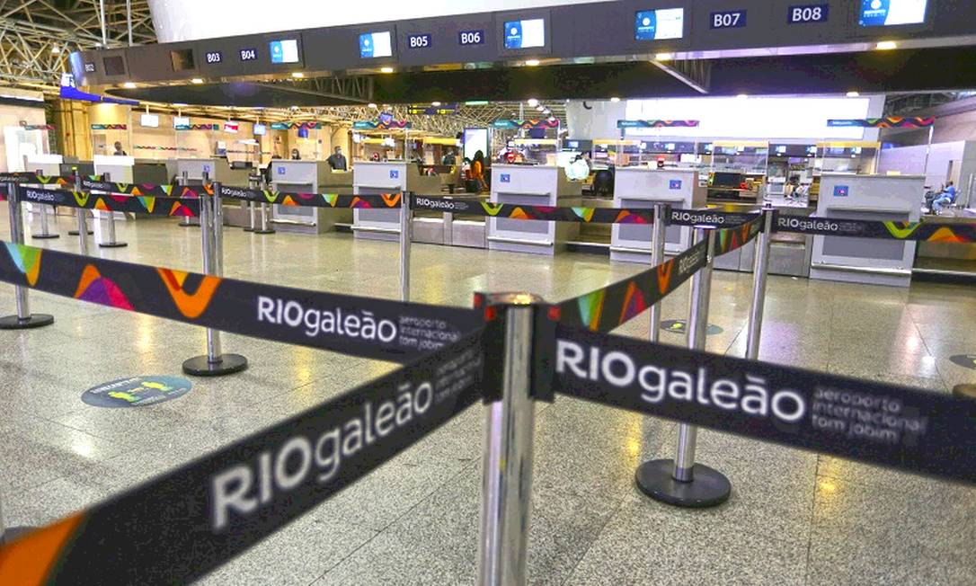 Baixo movimento: Aeroporto Internacional do Galeão foi muito atingido pela pandemia Foto: Marcia Foletto / Agência O Globo