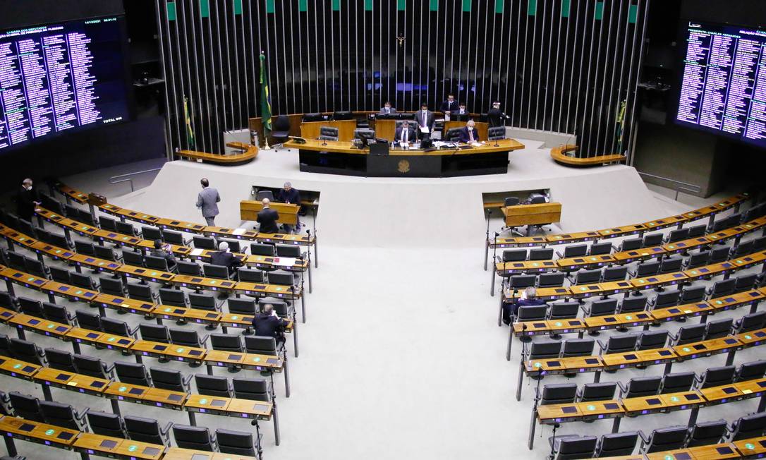 O plenário da Câmara vota a PEC dos Precatórios Foto: Marina Ramos / Agência Câmara