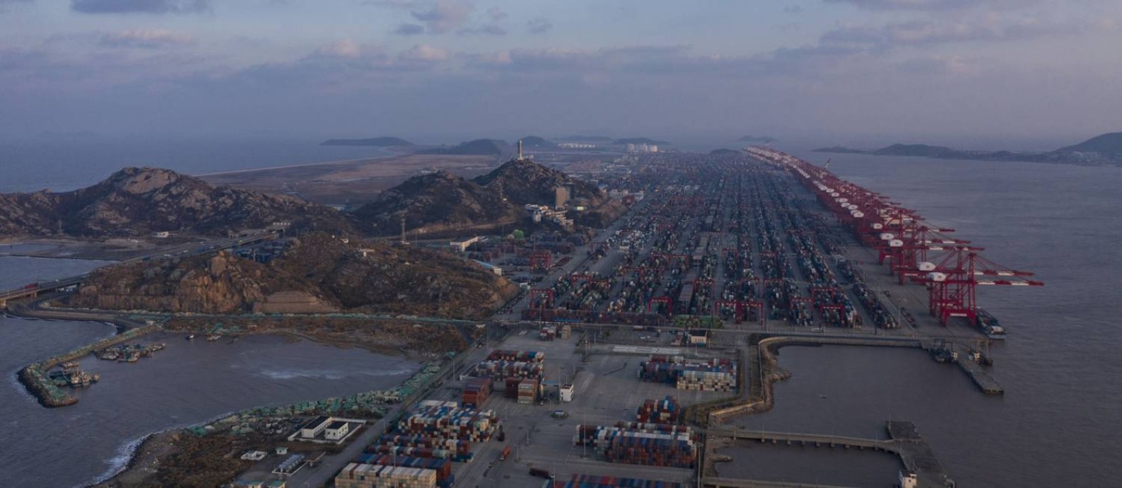 O porto de águas profundas de Yangshan em Xangai, China Foto: Qilai Shen / Bloomberg