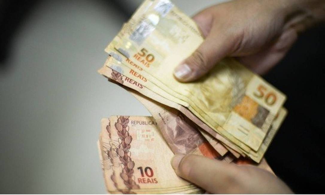 Com ferramenta do Banco Central, brasileiros conseguem consultar se tem dinheiro para receber de instituições financeiras Foto: Arquivo