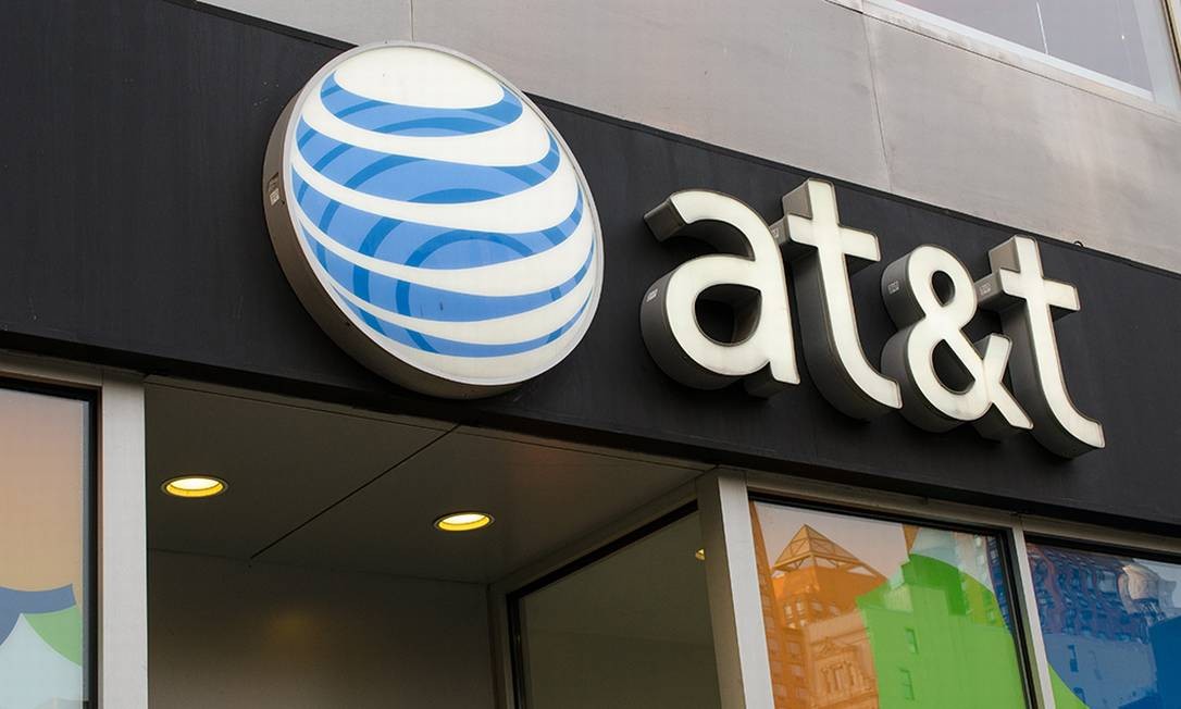 AT&T es multada por violación a datos privados