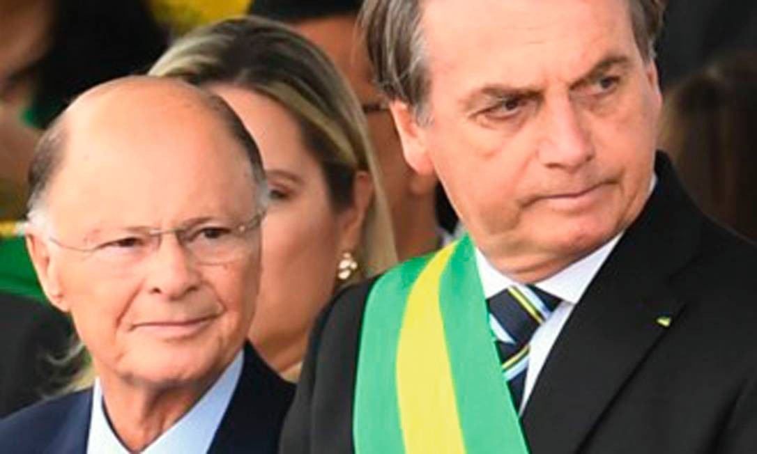 Se confirmada a derrota de Marcelo Crivella no Rio, Edir Macedo, tio do prefeito e líder da Igreja Universal do Reino de Deus, apostará todas as fichas em Bolsonaro. Foto: Evaristo Sa / AFP