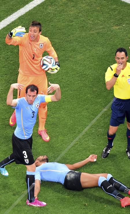 Agressividade, alzheimer e demência: Como as lesões afetam os jogadores de futebol  americano