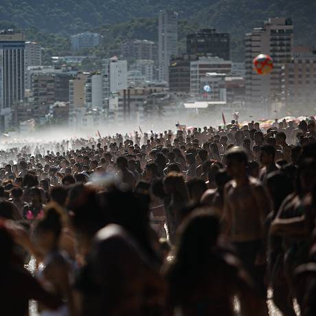 As praias da Zona Sul do Rio de Janeiro lotadas no feriado municipal de São Sebastião, em 20 de janeiro. Foto: Hermes de Paula / Agência O Globo
