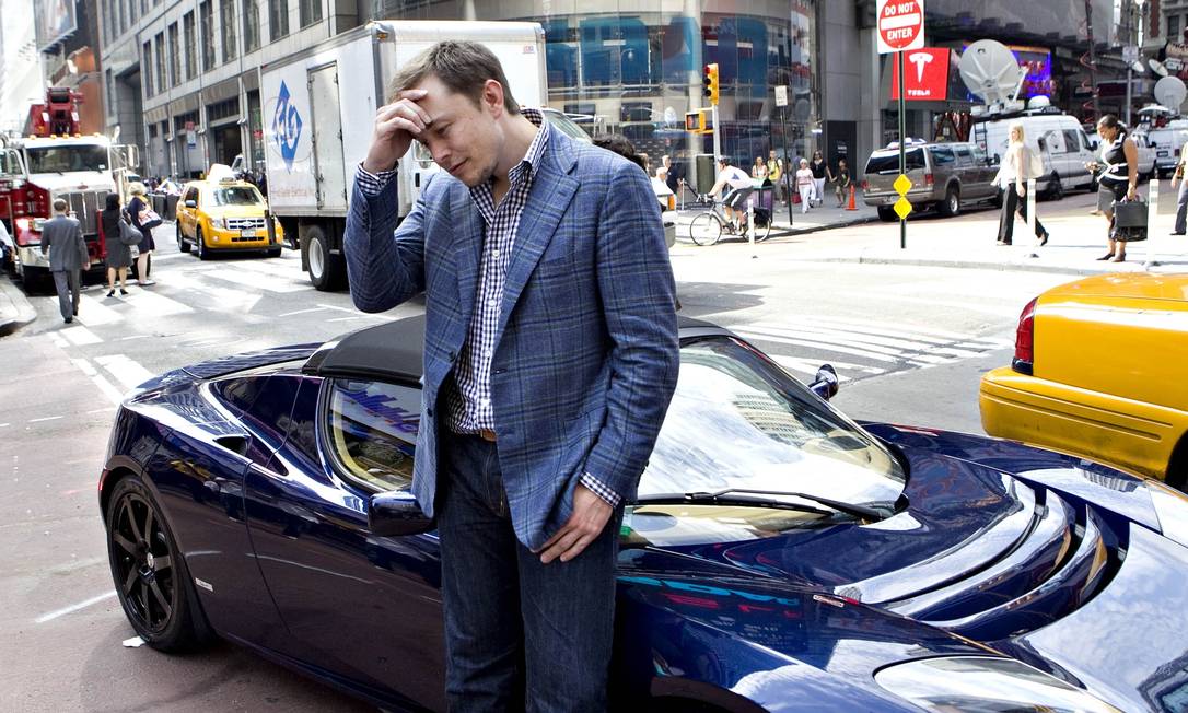 Elon Musk, CEO da Tesla, está, em tese na vanguarda da inovação sustentável. Mas a falta de transparência de sua empresa levanta a suspeita de “greenwashing”, a propaganda verde enganosa. Foto: Daniel Acker / Bloomberg / Getty Images