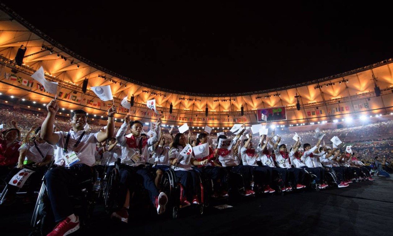 Atletas japoneses durante a cerimônia de encerramento; o Japão vai sediar os próximos Jogos Olímpicos Foto: Thomas Lovelock for OIS/IOC / Agência O Globo
