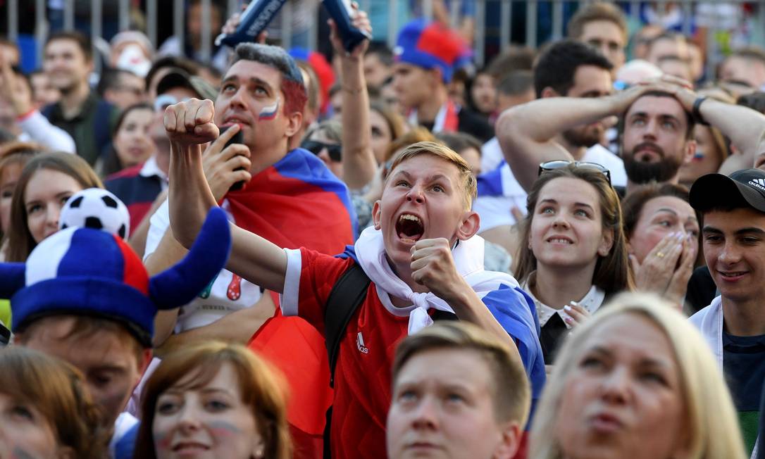 SELEÇÃO RUSSA: CONHEÇA SUA HISTÓRIA, Torcedores