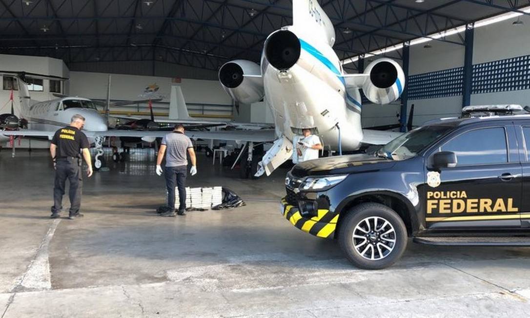 Avião com a droga, em Salvador: PF foi chamada após pane Foto: Polícia Federal