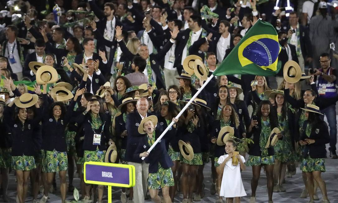 Brasil teve maior delegação da história no Rio, mas havia vagas por ser o país-sede Foto: Matt Slocum / AP
