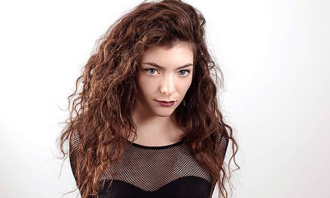
Lorde, de 16 anos, lidera a parada da Billboard
Foto: Divulgação