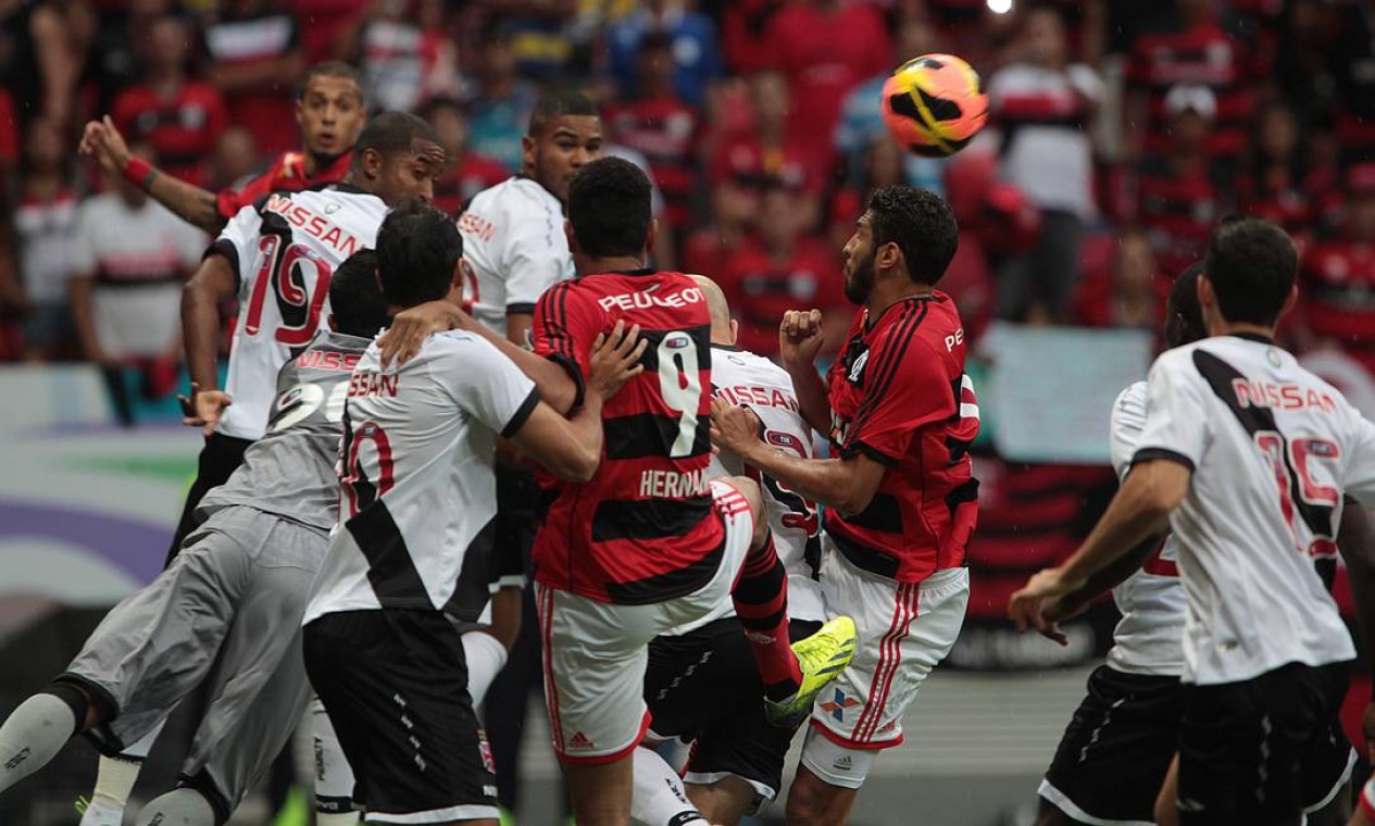 Flamengo e Vasco empatam em jogo