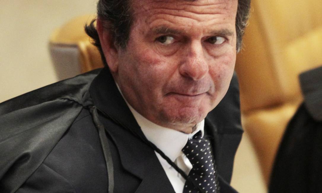 
O ministro Luiz Fux, do Supremo Tribunal Federal
Foto:
/
Jorge William/O Globo/25-09-2013
