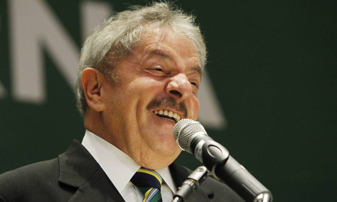 
O ex-presidente Luiz Inácio Lula da Silva
Foto:
Marcos Alves/18-07-2013
/
O GLOBO

